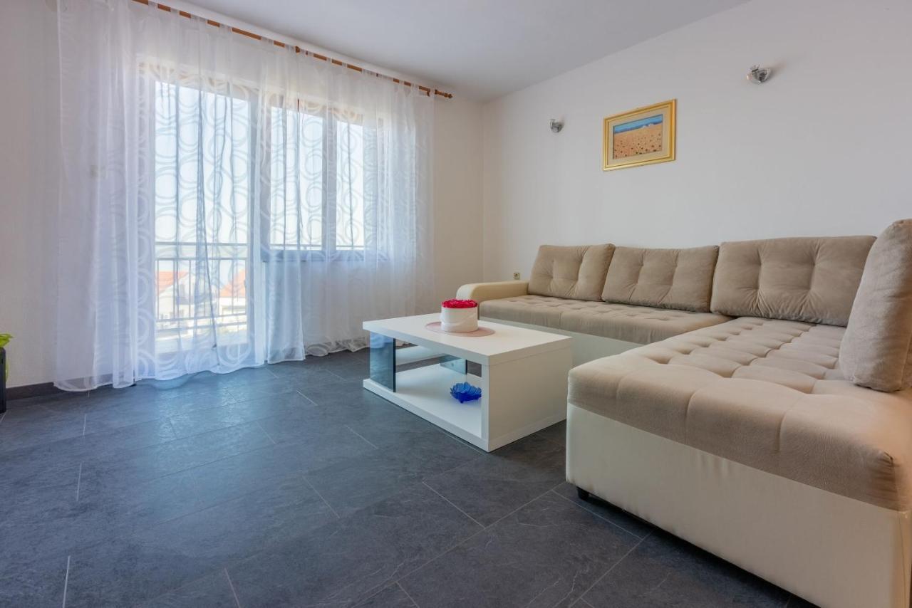Apartments Filip ซริกเวนิซา ภายนอก รูปภาพ