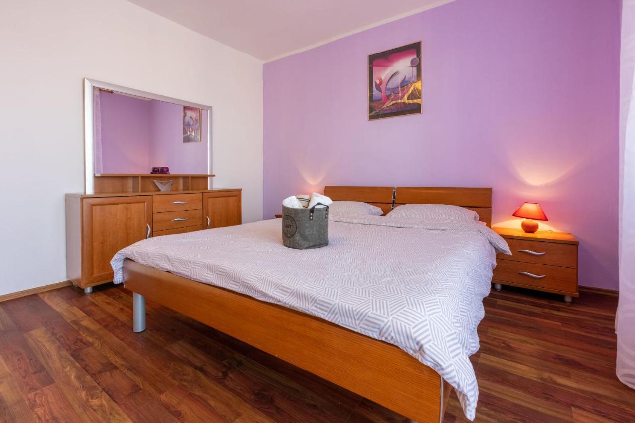Apartments Filip ซริกเวนิซา ภายนอก รูปภาพ